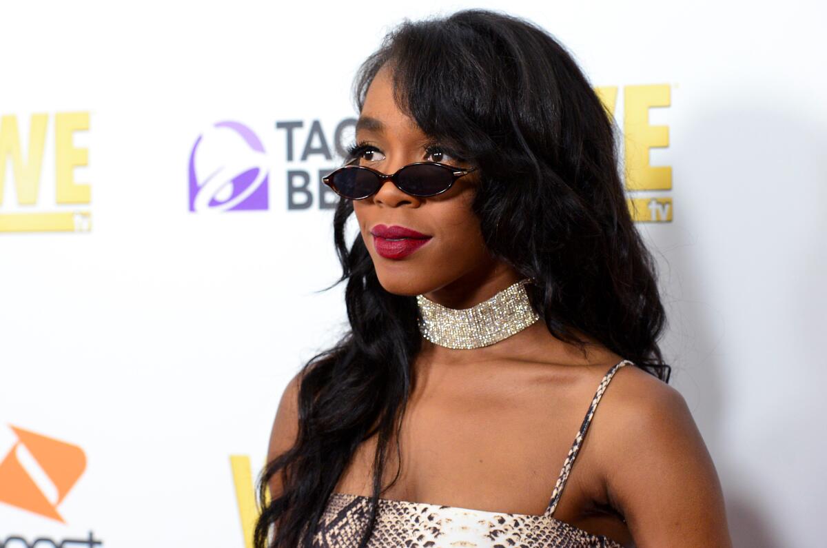 R. Kelly's daughter alleges he sexually abused her in new doc - Los Angeles Times