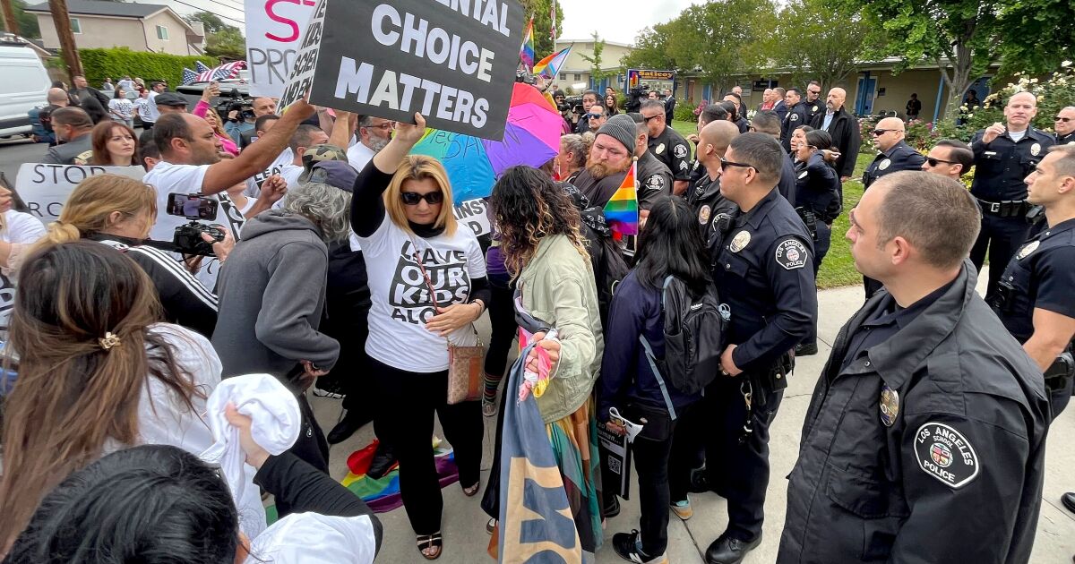 Parents protest LGBTQ Pride Day at Los Angeles elementary school