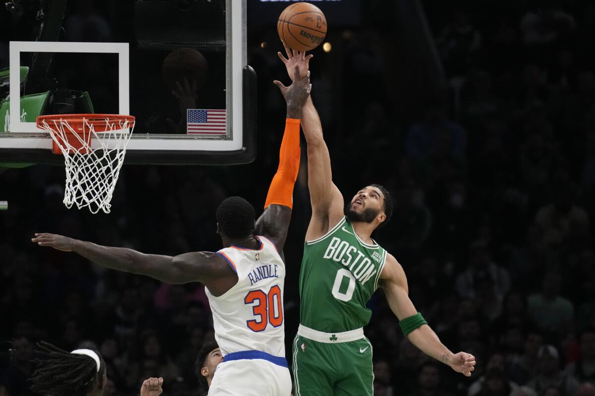 Derrick White's 30 points carries Celtics past Knicks 133-123; Boston's  Brown ejected with 2 Ts - The San Diego Union-Tribune