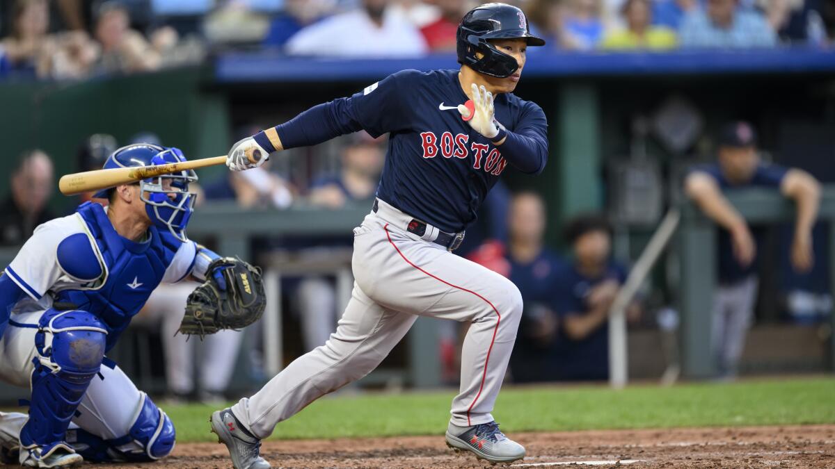 Verdugo delivers big hit as Red Sox rebound against Royals