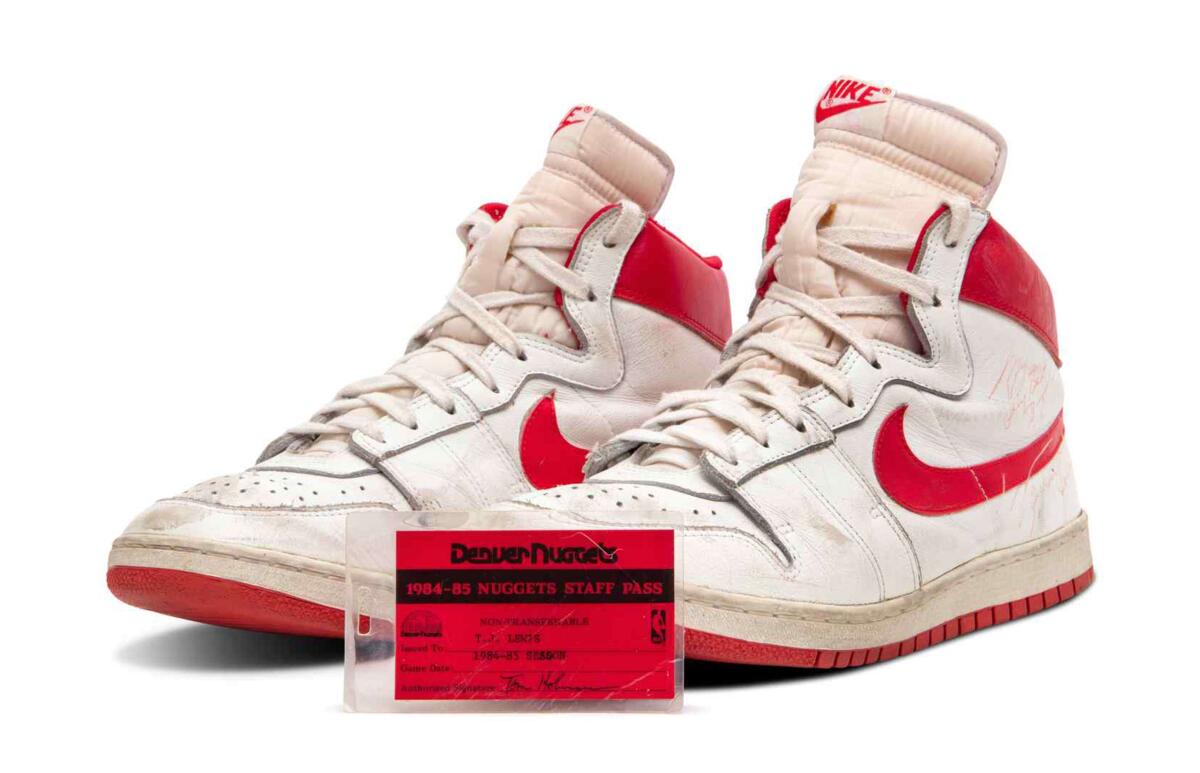 Sotheby's subastará zapatillas de Michael Jordan valoradas en 1,5 millones