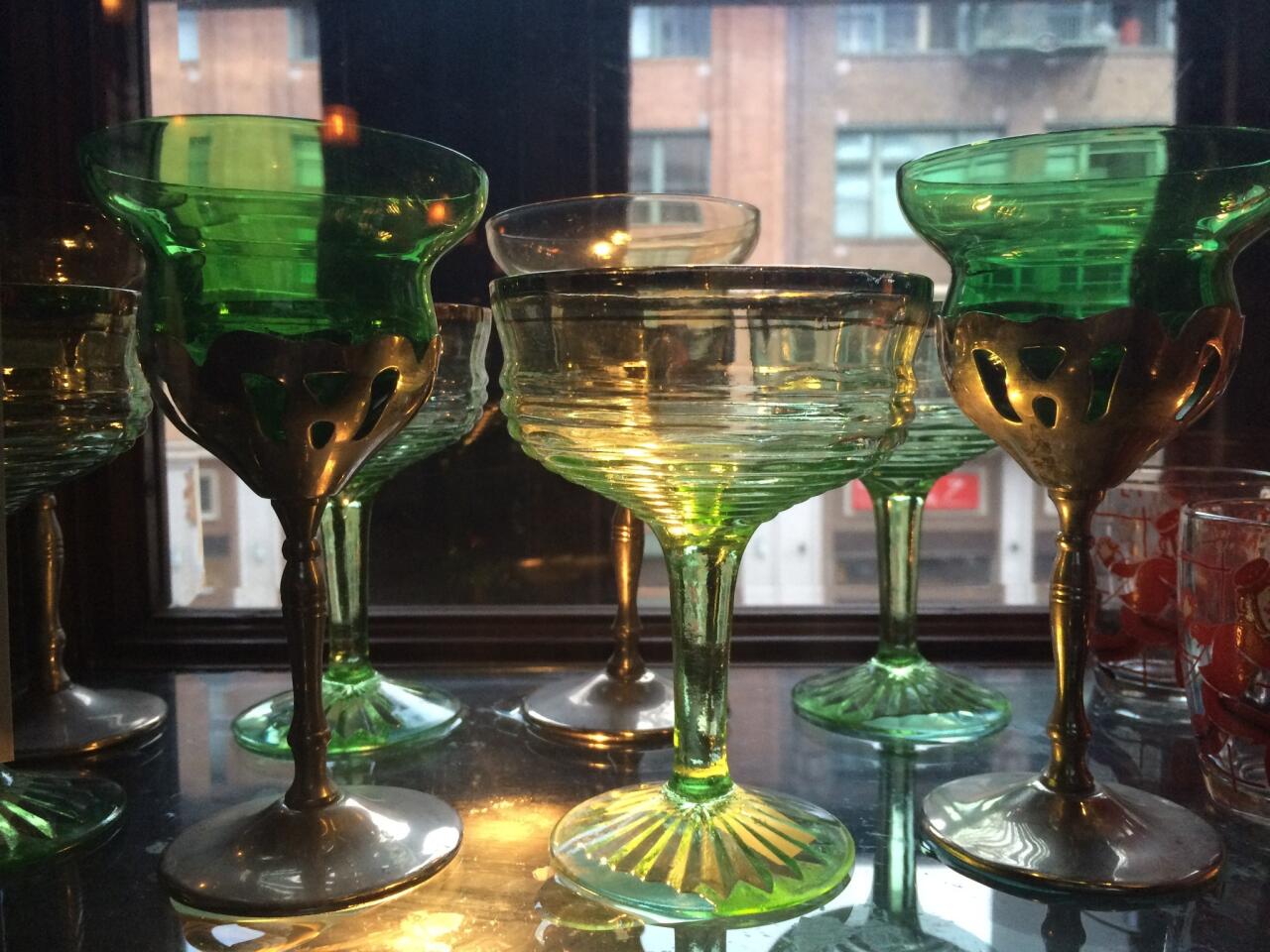 Green glass coupes