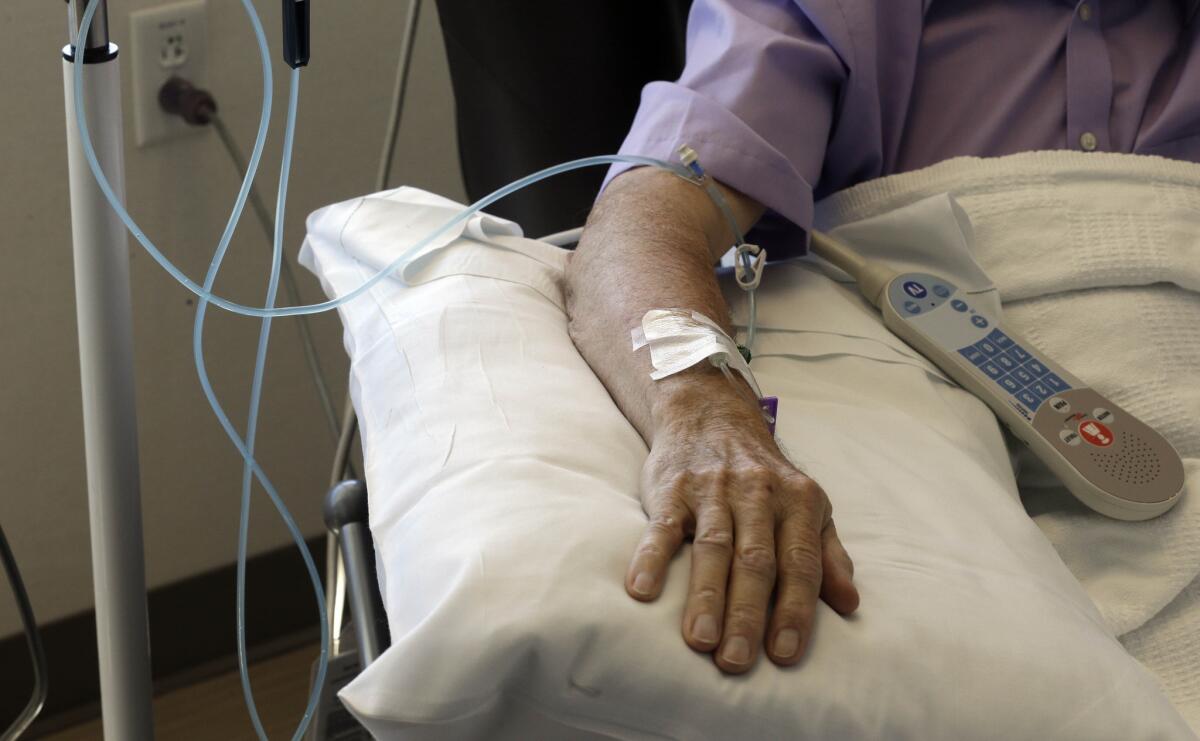 Treatment guidelines recommend only administering chemotherapy to terminal cancer patients with high "performance status" -- those who function fairly normally, despite their grave illness. But a new study found that such patients who receive chemotherapy have a lower quality of life in the last week of life than patients who don't receive chemo.