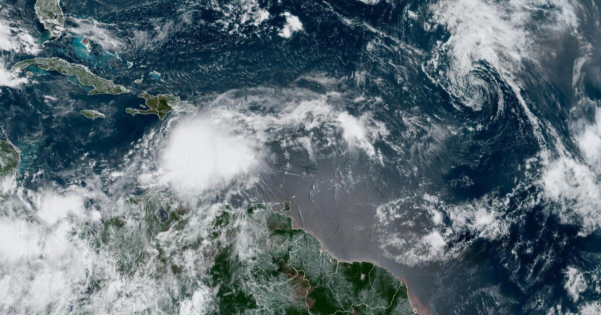 Haiti and the Dominican Republic prepare for Storm Franklin