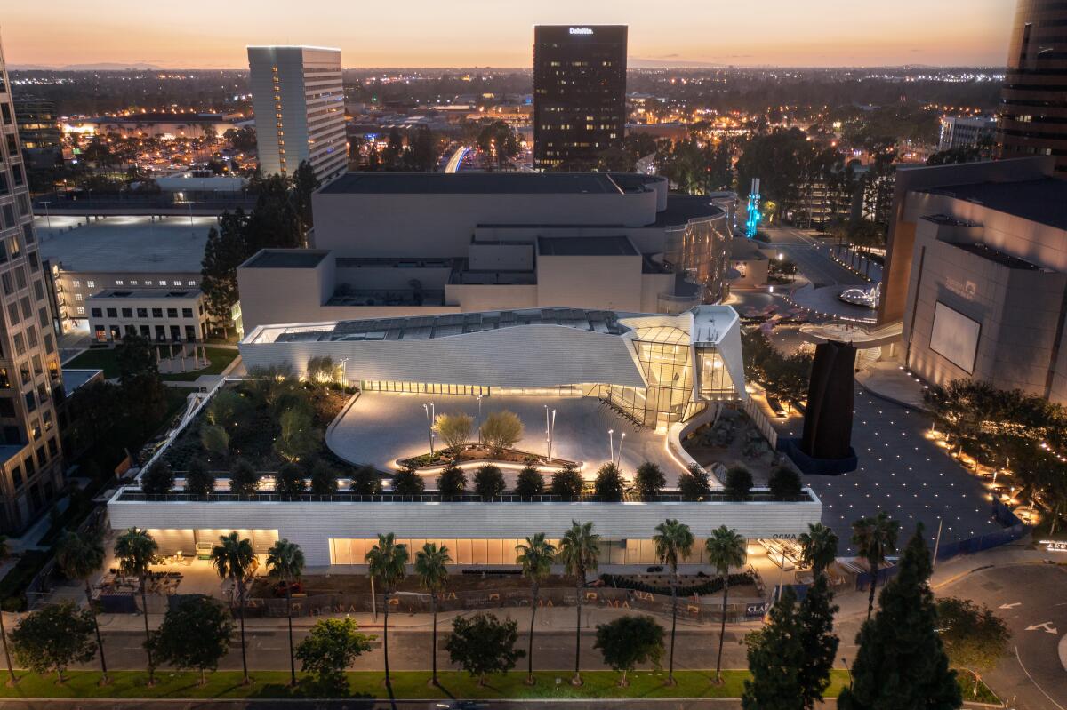 overhead view of a museum in a city 