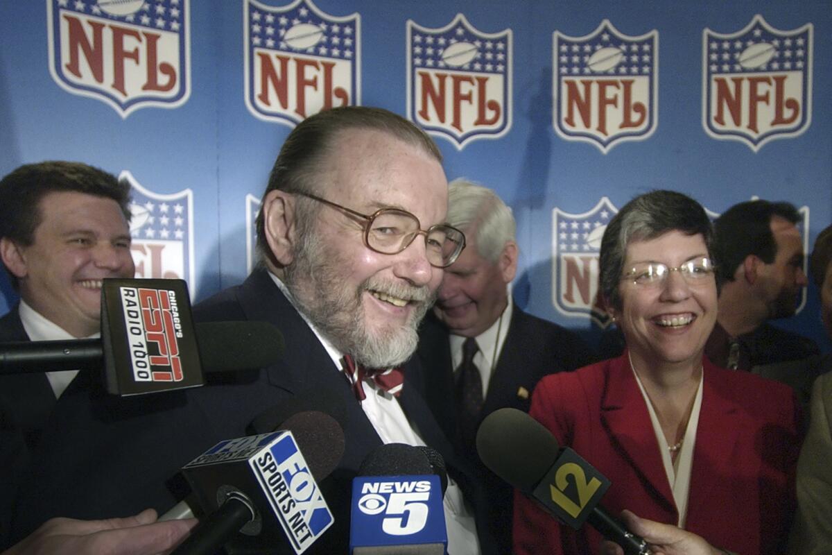 Longtime Cardinals owner William V. Bidwill dies at 88 - The San Diego  Union-Tribune
