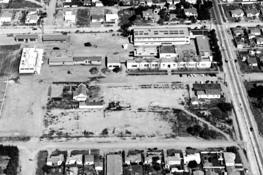 This 1951 Howard Rozelle aerial looks north to the intersection of Diamond and Ingraham streets. 