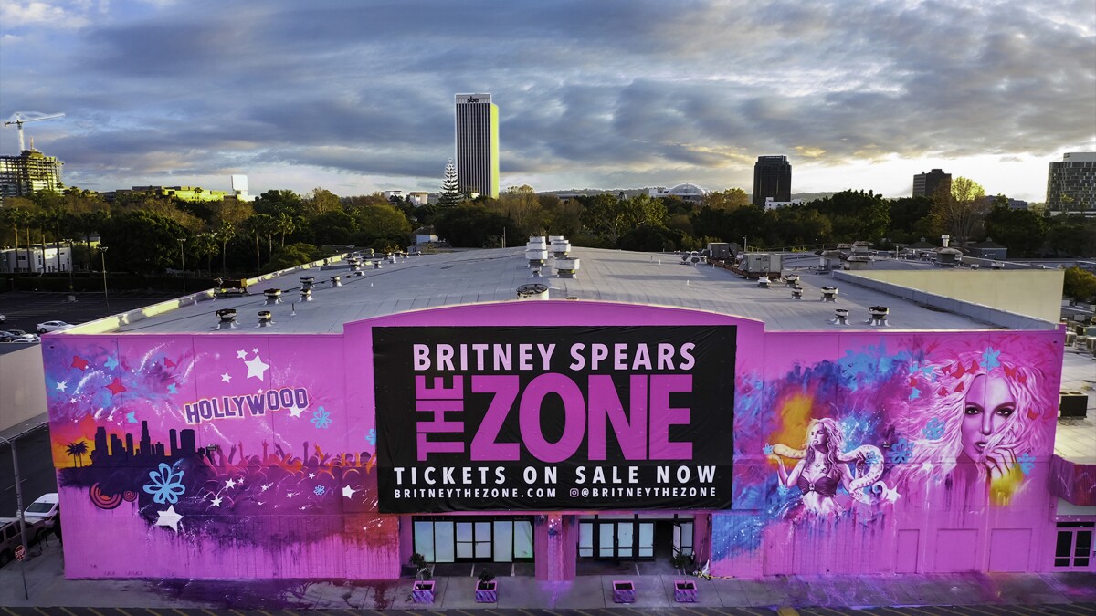 Now There S A Britney Spears Pop Up Museum Yes Museum Los