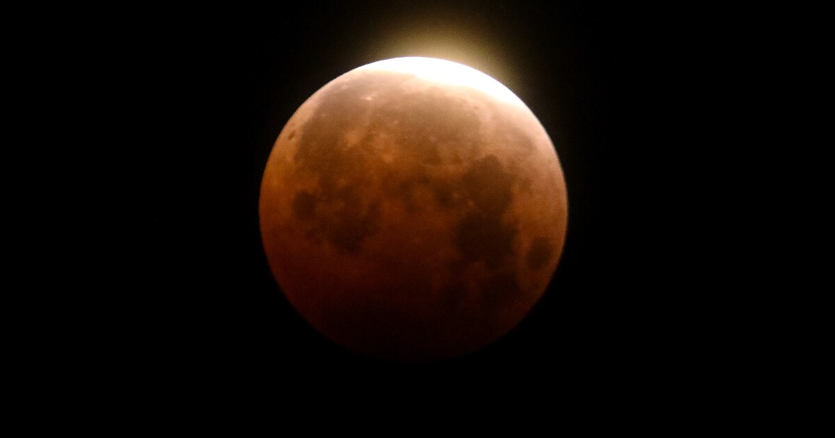 Moon goes blood red this weekend: ‘Eclipse for the Americas’