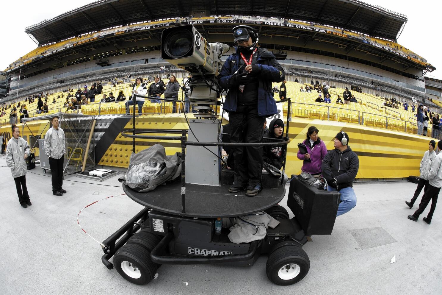 Thursday Night Football Will Show Half Of Its Schedule On CBS In 2014 -  Blogging The Boys