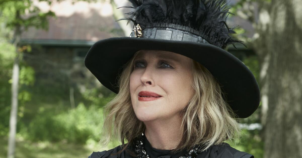 Stunning Schitt's Creek And Home Alone Star Catherine O'hara Dies Aged 71 Scene for Desktop Stunning Schitt's Creek And Home Alone Star Catherine O'hara Dies Aged 71 Scene for Desktop