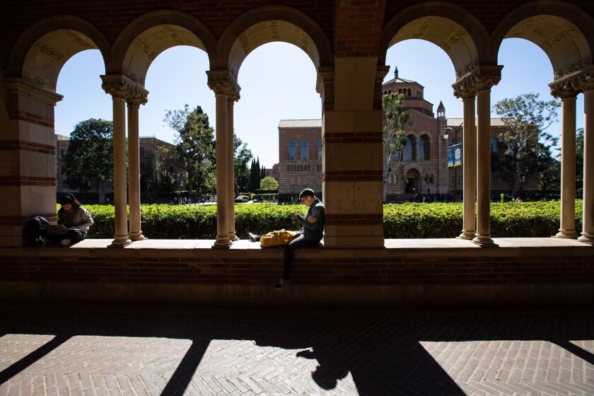 Los Angeles, CA., February 4, 2020 —Students on the campus of UCLA at Royce Hall on Tuesday, February 4, 2020 in Los Angeles, California. (Jason Armond / Los Angeles Times)
