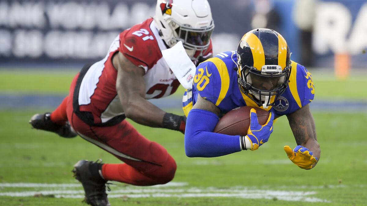 Column: If Todd Gurley is not at full speed, Rams could fall out