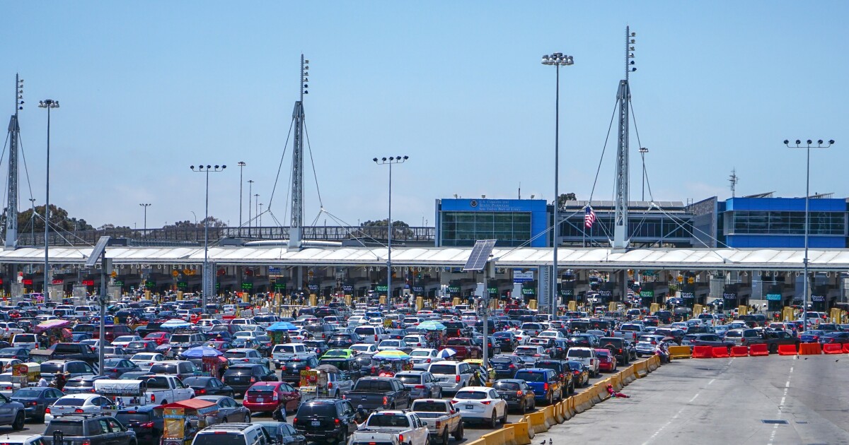 Restricciones en la frontera terrestre entre Estados Unidos y México extendidas hasta el 21 de julio Restricciones en la frontera terrestre entre Estados Unidos y México extendidas hasta el 21 de julio