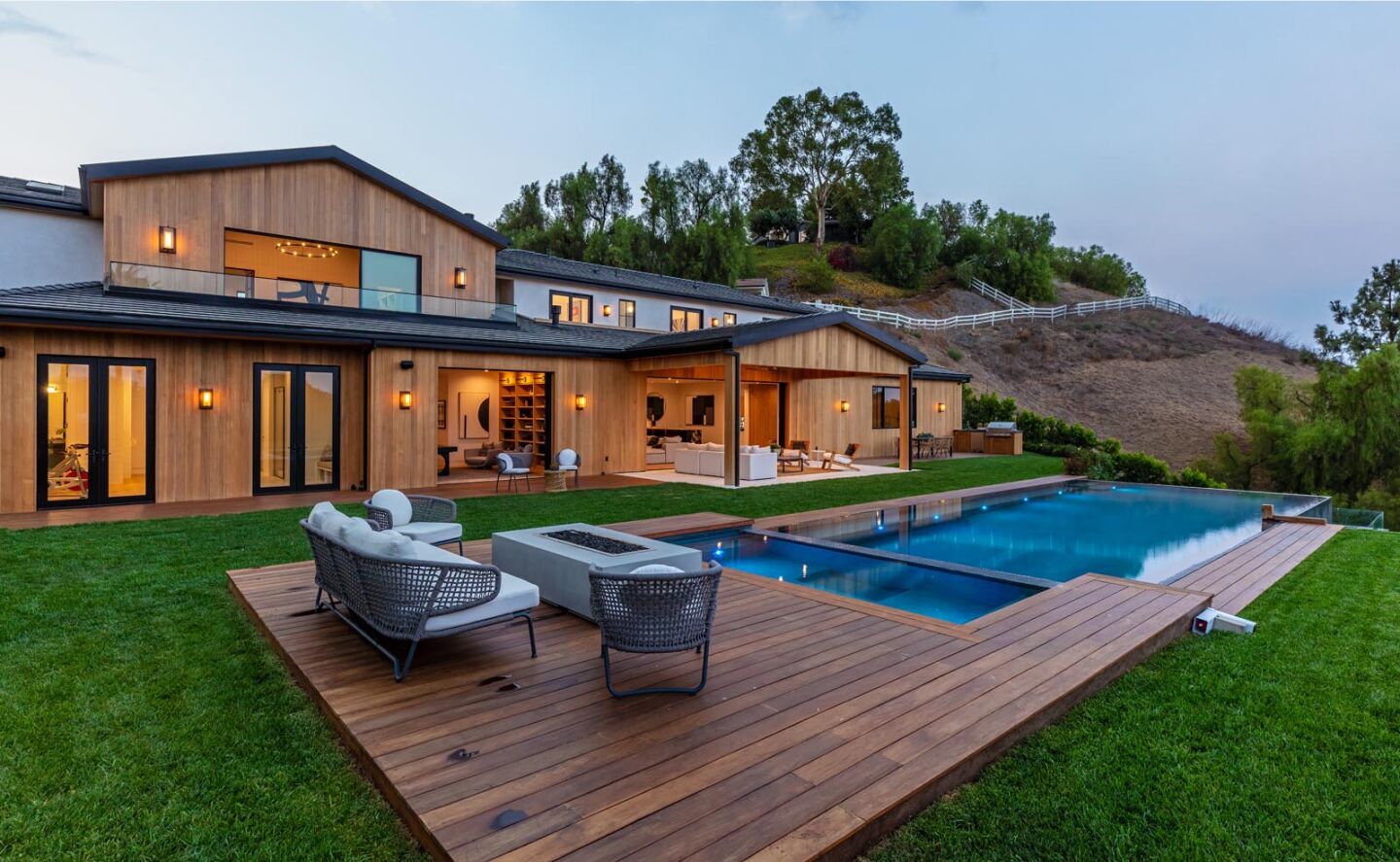 The fire pit.