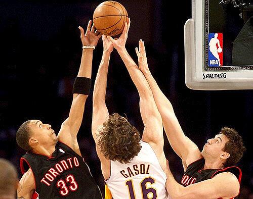 Pau Gasol, Jamario Moon, Andrew Bargnani