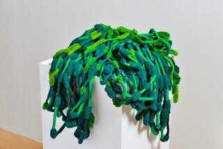 Sheila Hicks, "Peluca verde," 1960-61, wool