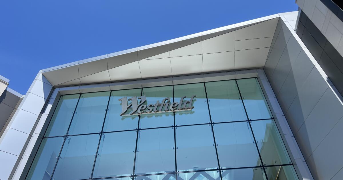 Two injured in Westfield Valley Fair shopping mall shooting on Black Friday