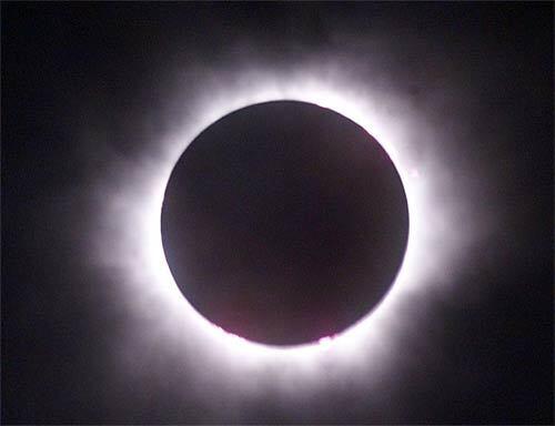 Centerline of solar eclipse totality
