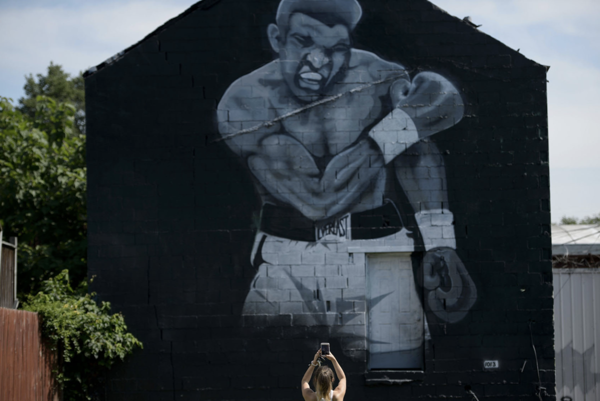 La ciudad de Muhammad Ali pierde la paciencia