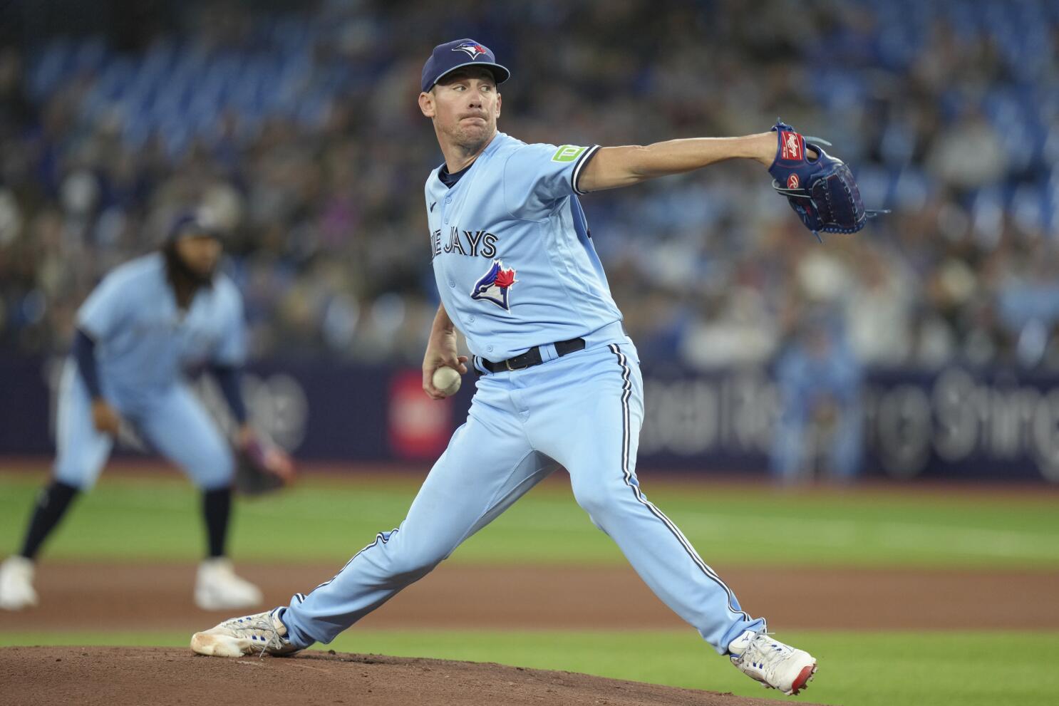 Bassitt reaches 200 innings and Blue Jays beat Yankees 6-0 for key win in  AL wild card race, Sports