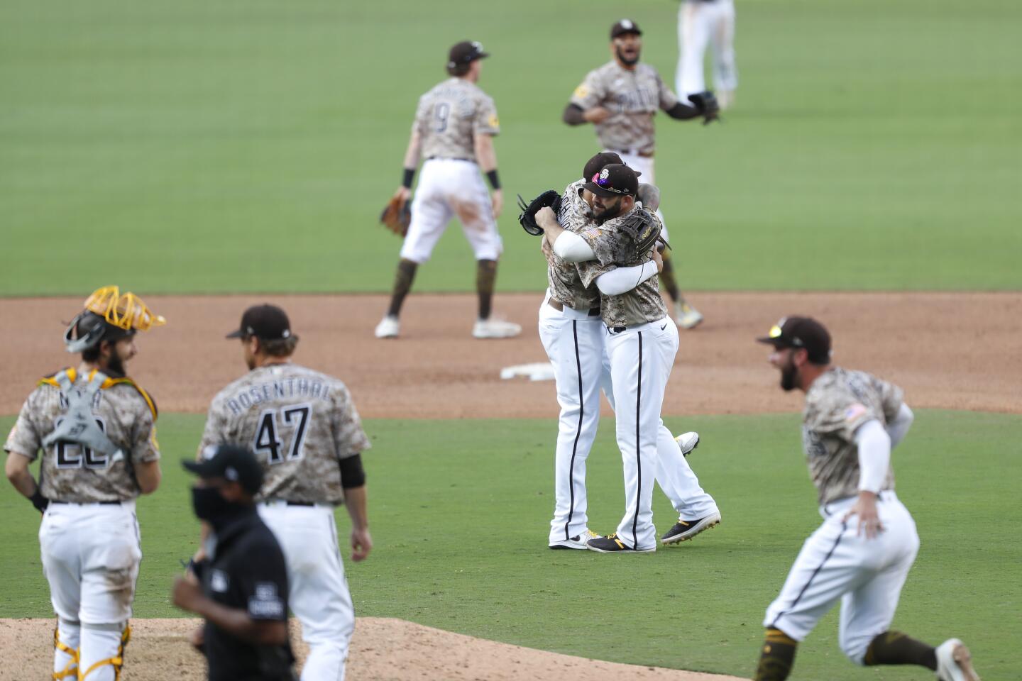 Padres News: SD clinches 1st postseason birth since 2006 with 7-4 win -  Gaslamp Ball