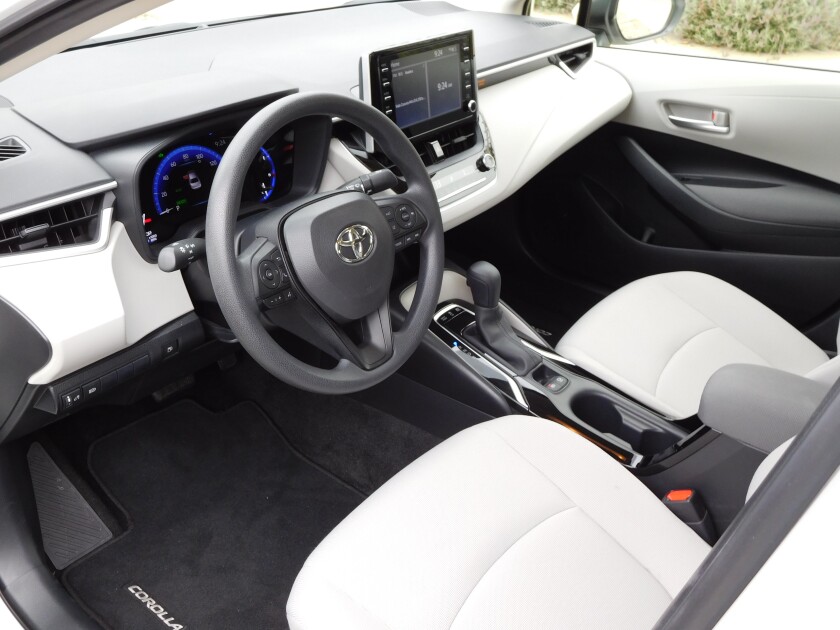 2020 Toyota Corolla Hybrid Le A Versatile 52 Mpg The San