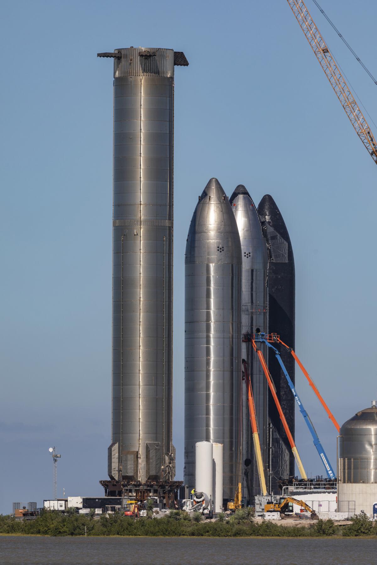 SpaceX Starship on the launch pad. 