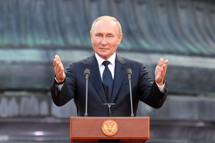 El presidente de Rusia Vladimir Putin pronuncia un discurso durante un evento el miércoles 21 de septiembre de 2022, en Veliky Novgorod, una de las ciudad más antiguas de Rusia. (Ilya Pitalev, Sputnik, Kremlin Pool Photo via AP)