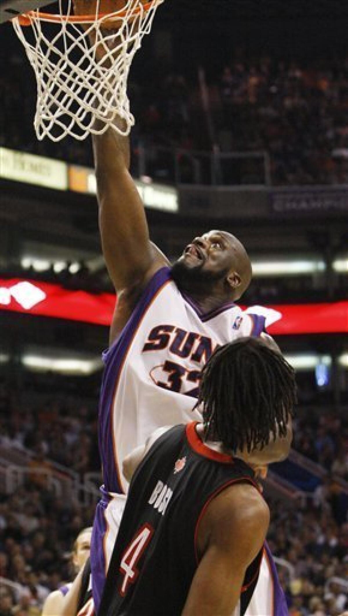 Bargnani returns, Raptors end skid against Suns - The San Diego  Union-Tribune