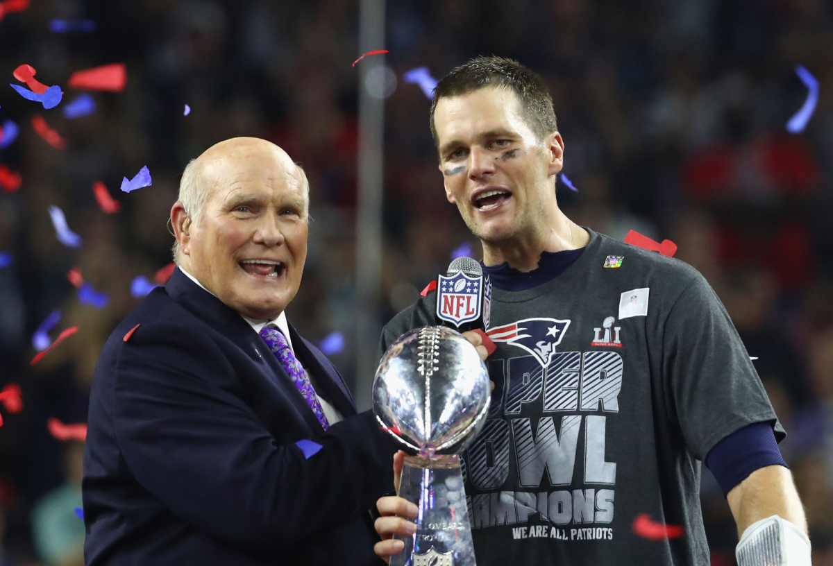 Tom Brady's trophy toss and the Buccaneers' boat parade, the untold stories  - The Athletic