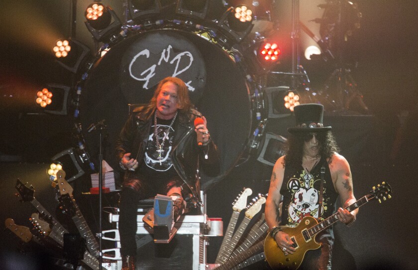 Axl Led Guns N Roses Perform With Steven Adler For The First Time Since 1990 Los Angeles Times