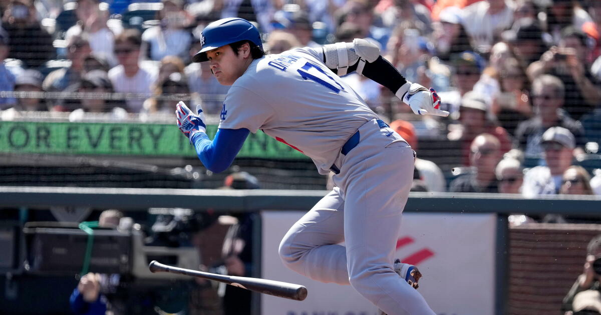 Coverage image for: Dodgers defeat Giants in 10 innings to close out regular season with 100 wins