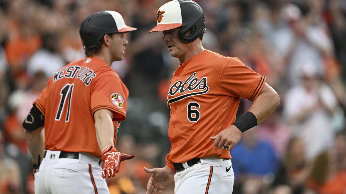 Orioles rally from 4-run deficit to beat Marlins 6-5 for 7th