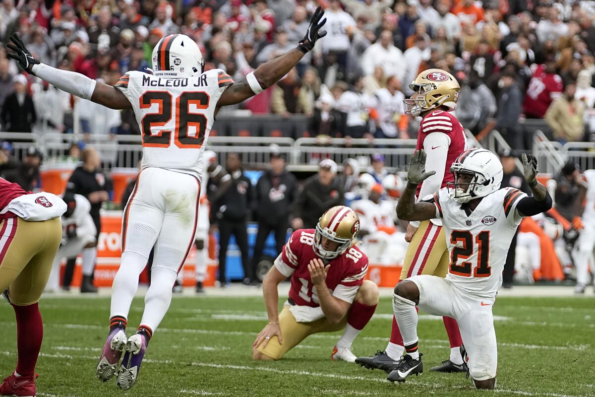 This is why the Rams kicked a field goal down 10 points with 4 seconds, Nick Chubb Injury