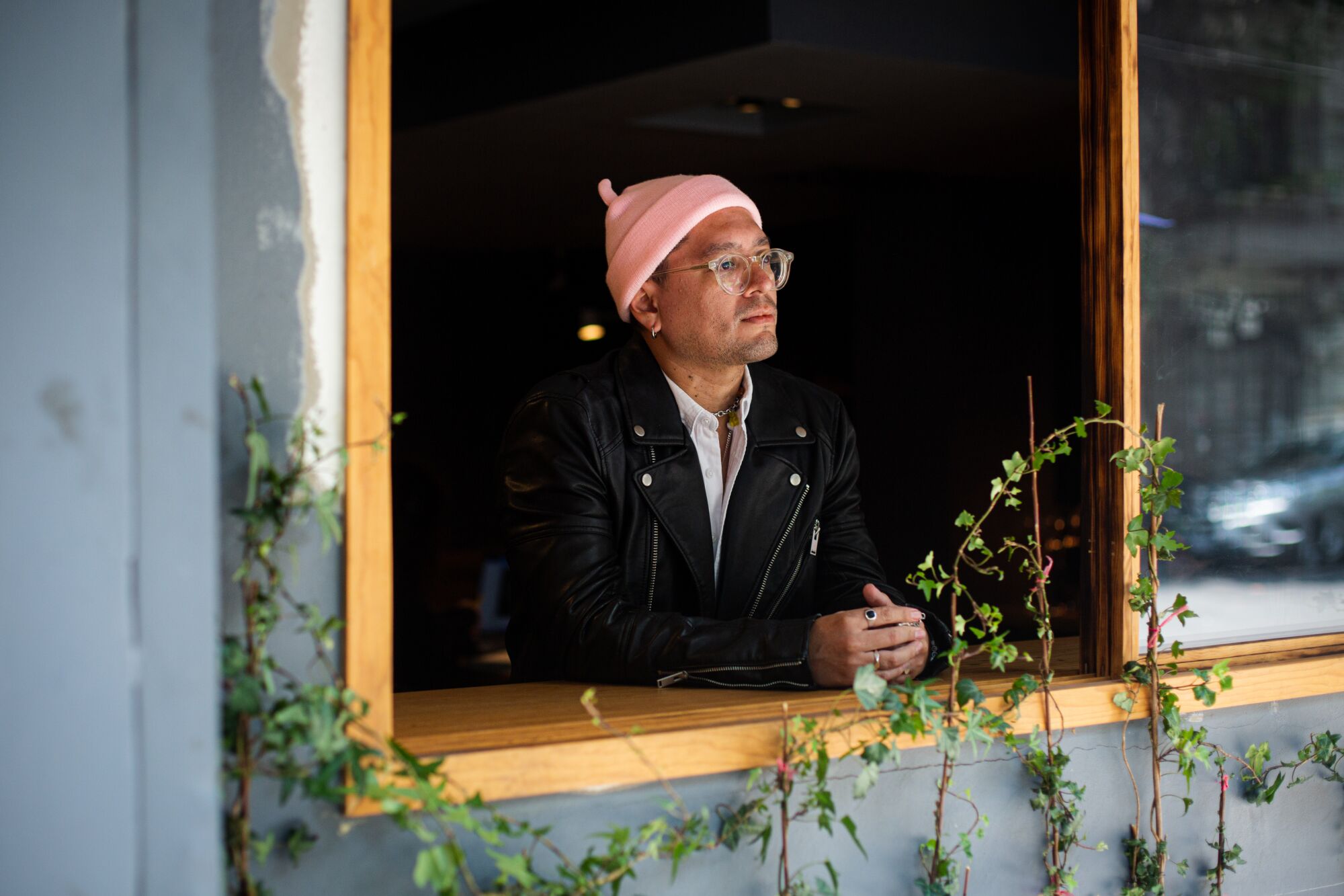 Fernando Bustos Gorozpe is a philosophy teacher and cultural critic