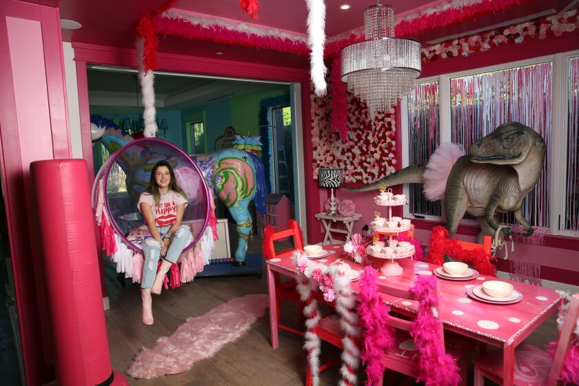 LOS ANGELES, CA-OCTOBER 30, 2019: Actress Bella Thorne poses for a portrait in her "pink room" which is the favorite room of her home in Sherman Oaks on October 30, 2019, in Los Angeles, California. (Photo By Dania Maxwell / Los Angeles Times)