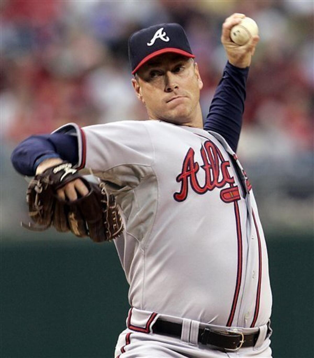 Glavine returns to Braves in new role as 5th man - The San Diego