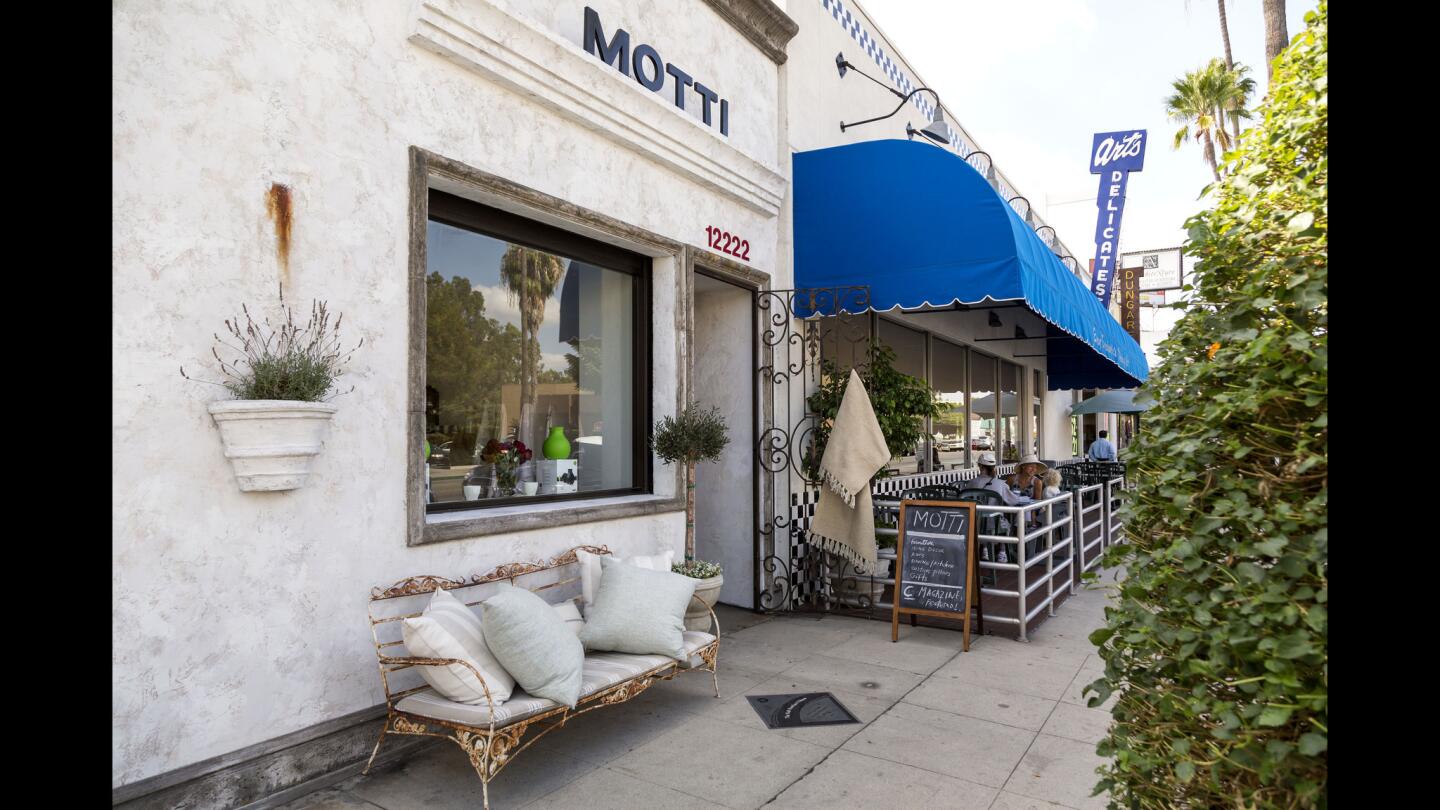 Owner Nora Natali wanted her new showroom Motti Casa to be "casual but elegant with a French twist," she says.
