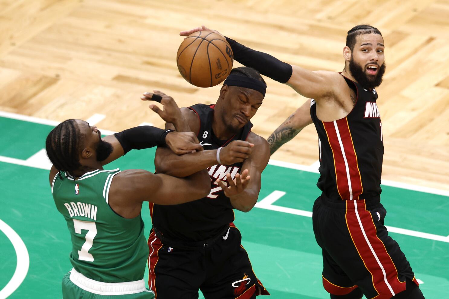NBA playoffs: Boston Celtics shift pressure to Miami Heat in