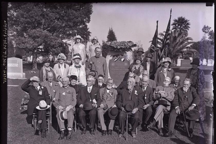 Hollywood Forever Cemetery, March 1925; unveiling of a monument to fallen soldiers of the Confederacy.