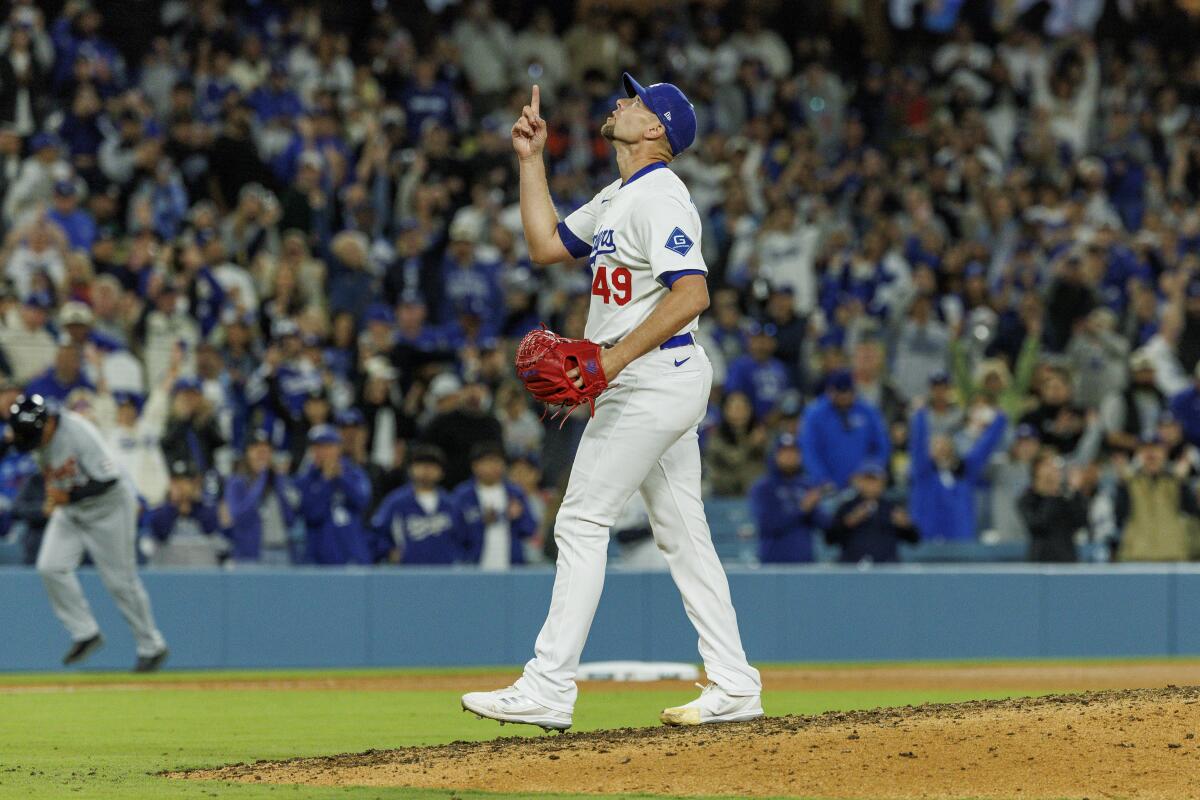 Transferring Teoscar Hernández in lineup pays off for Dodgers in sweeping win over Tigers Transferring Teoscar Hernández in lineup pays off for Dodgers in sweeping win over Tigers