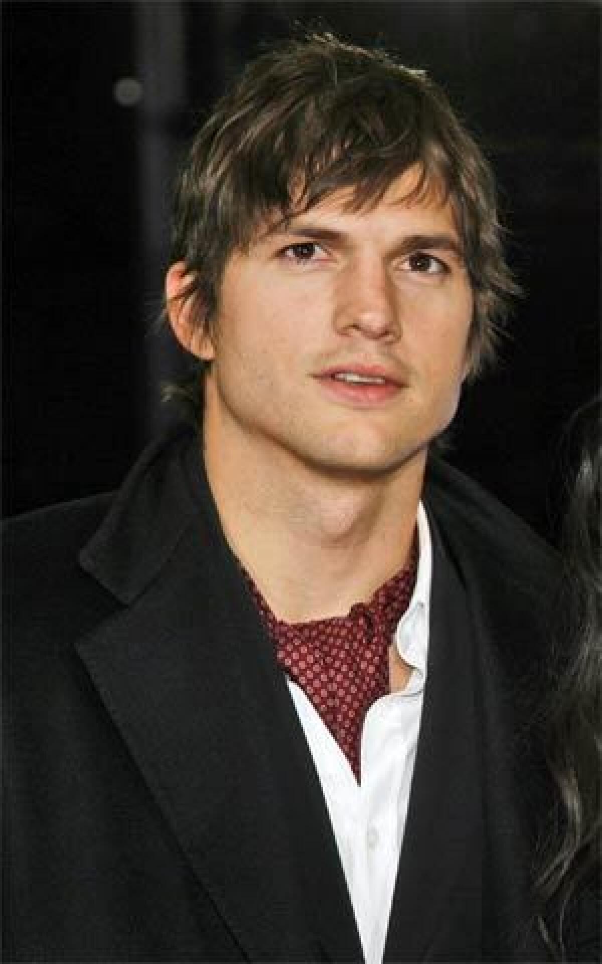 Ashton Kutcher arrives for the screening of "Happy Tears" at the 59th Berlin International Film Festival in Germany, Feb. 11, 2009.