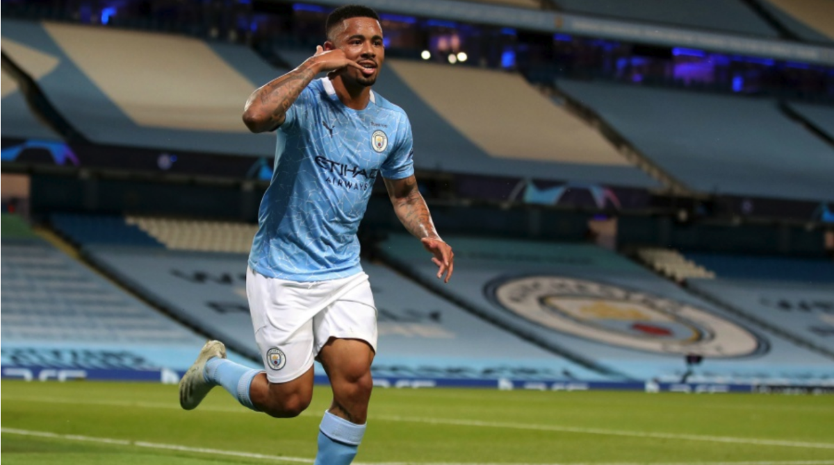 El jugador del Manchester City, Gabriel Jesus, celebra tras anotar el segundo gol 