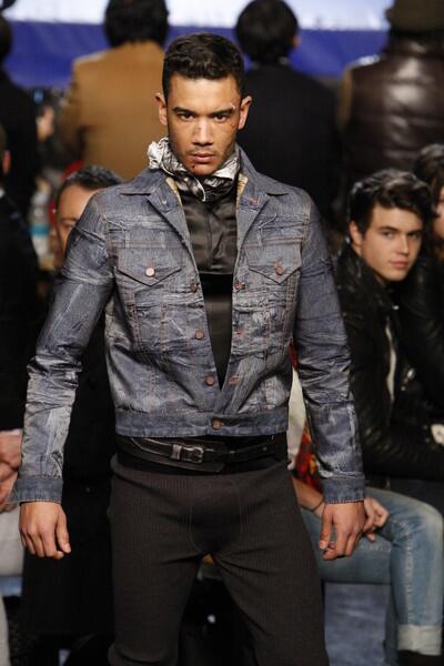 Jean Paul Gaultier menswear Fall 2010