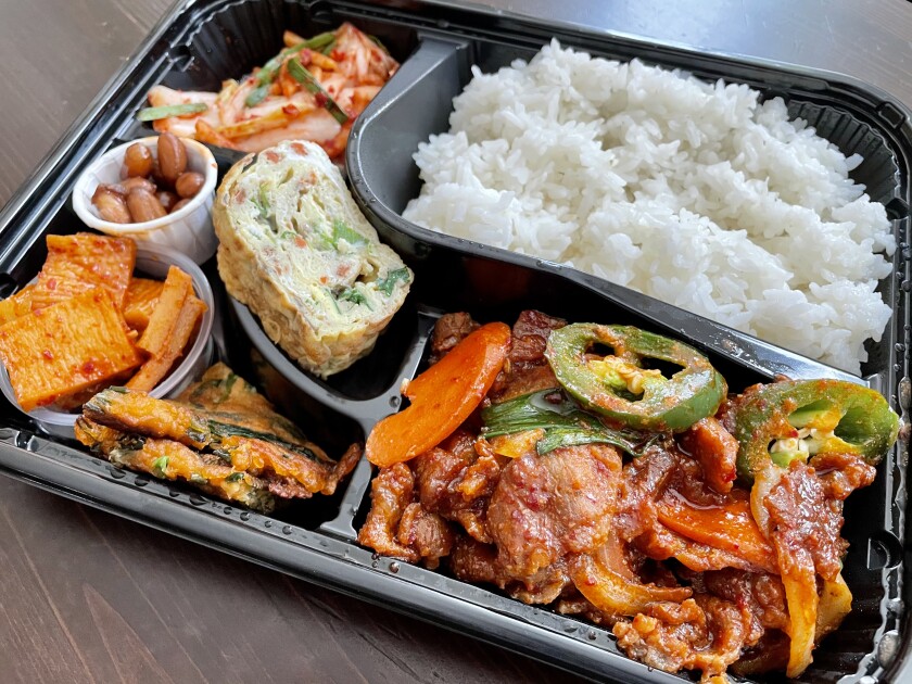ハートフルメイドの韓国弁当」弁当」。