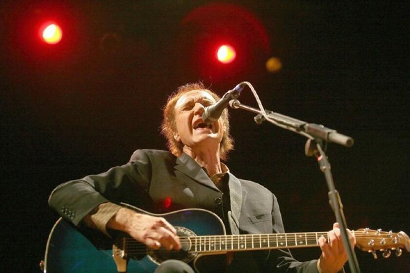 ROCK 'N' ROLL VETERAN: Ray Davies says he is open to a Kinks reunion "if the intention was to do some new music and not just revisit the past."