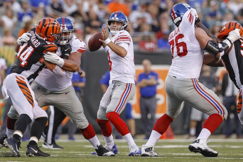 CINCINNATI, OH - AUGUST 22: Daniel Jones #8 of the New York Giants drops back to pass during the preseason game against the Cincinnati Bengals at Paul Brown Stadium on August 22, 2019 in Cincinnati, Ohio. (Photo by Michael Hickey/Getty Images)