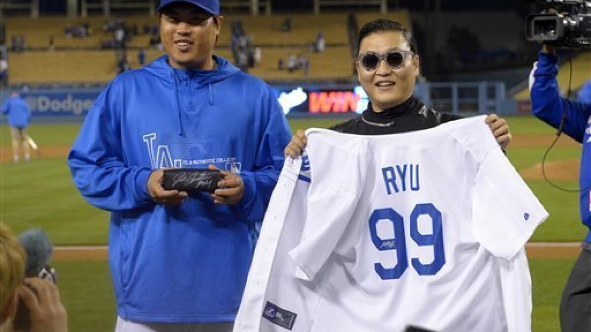 2013 Hyun-jin Ryu Game Worn Los Angeles Dodgers Rookie Uniform