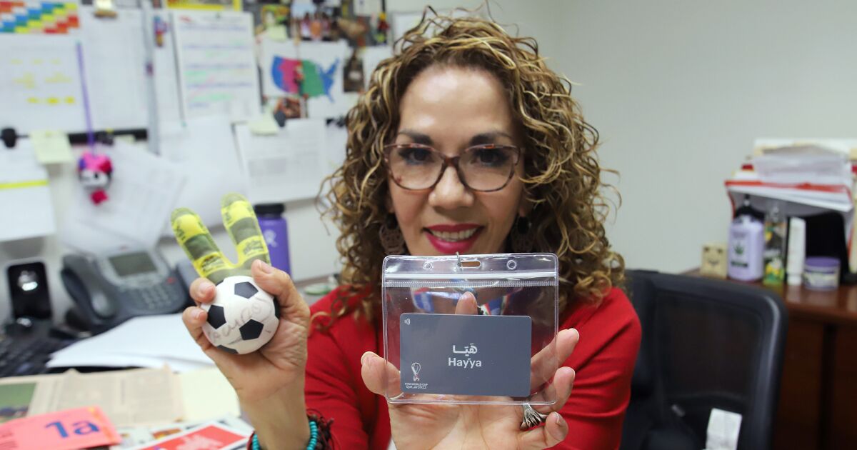 Cette LA Latina folle de football a participé à sept Coupes du monde.  Le Qatar en fera huit